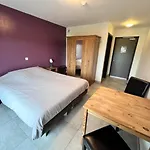 Des Blancs Cailloux Vakantiehuis Mousny